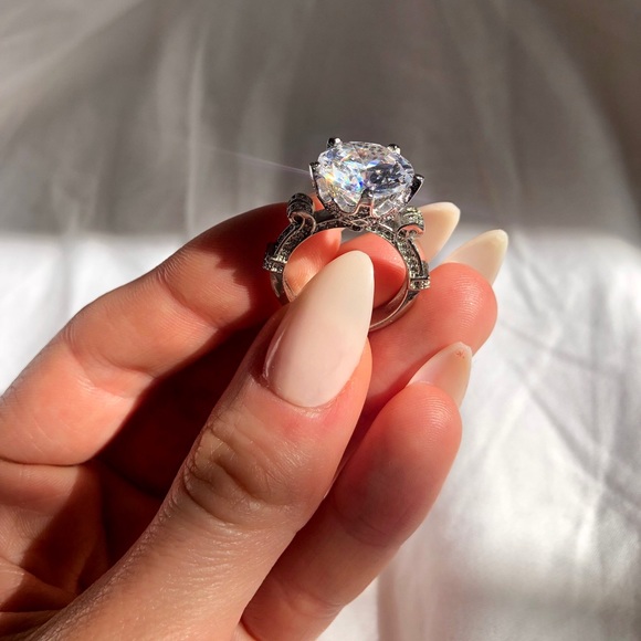 Jewelry - Sterling Silver Ring “Cinderella”